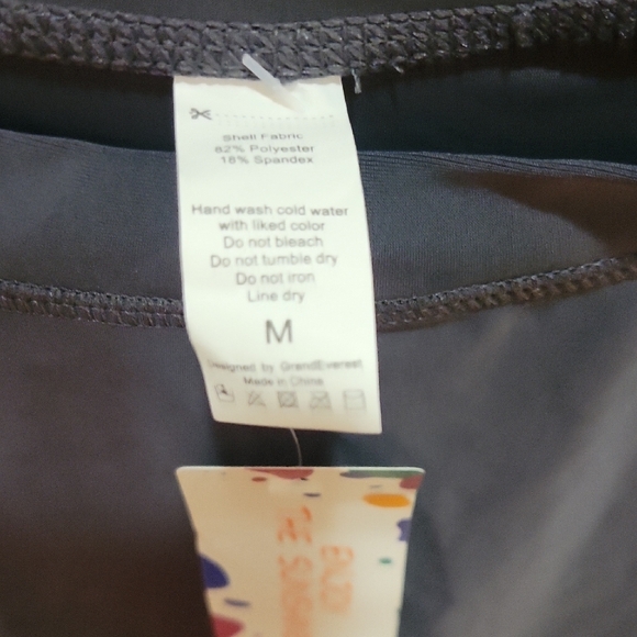 Womens Gray Rash Guard - Picture 3 of 3